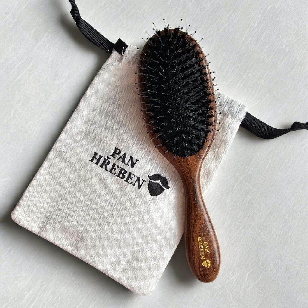 Profesionální kartáč  na vlasy s kančími štětinami ze santalového dřeva PAN HŘEBEN6